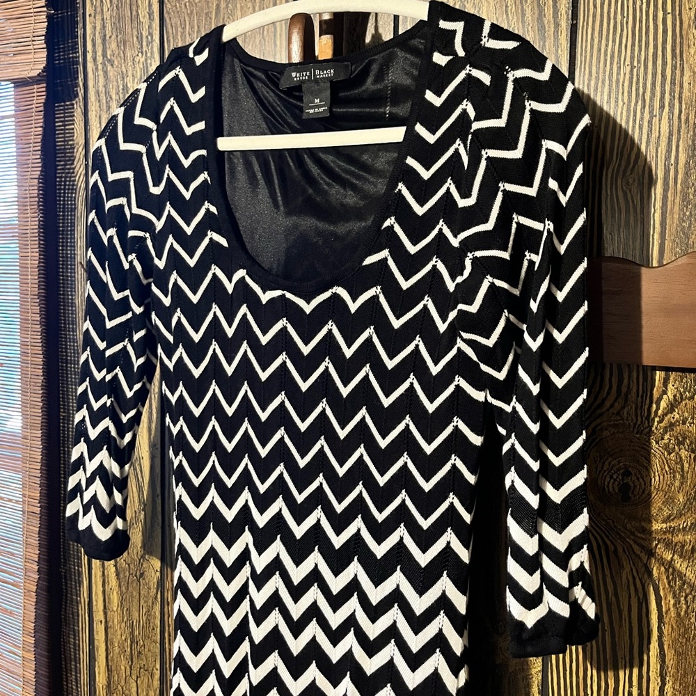 White House Black Market Zigzag Long Sleeve Dress - Picture 4 of 5